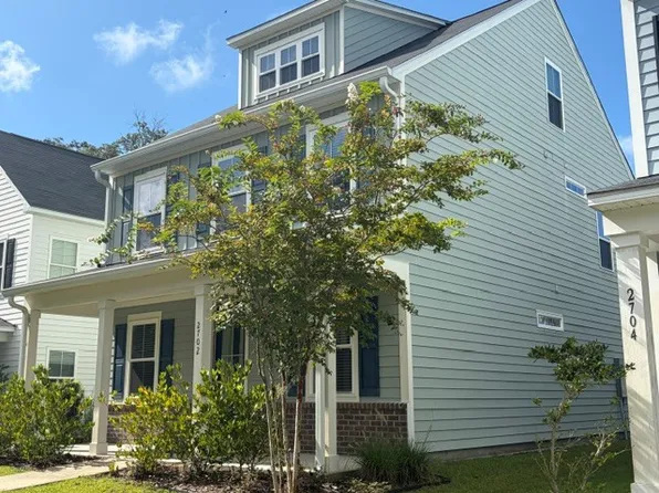 2702 Bluestem Dr, Beaufort, SC 29902