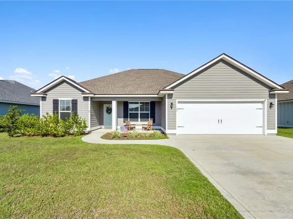103 Pomegranate St, Kingsland, GA 31548