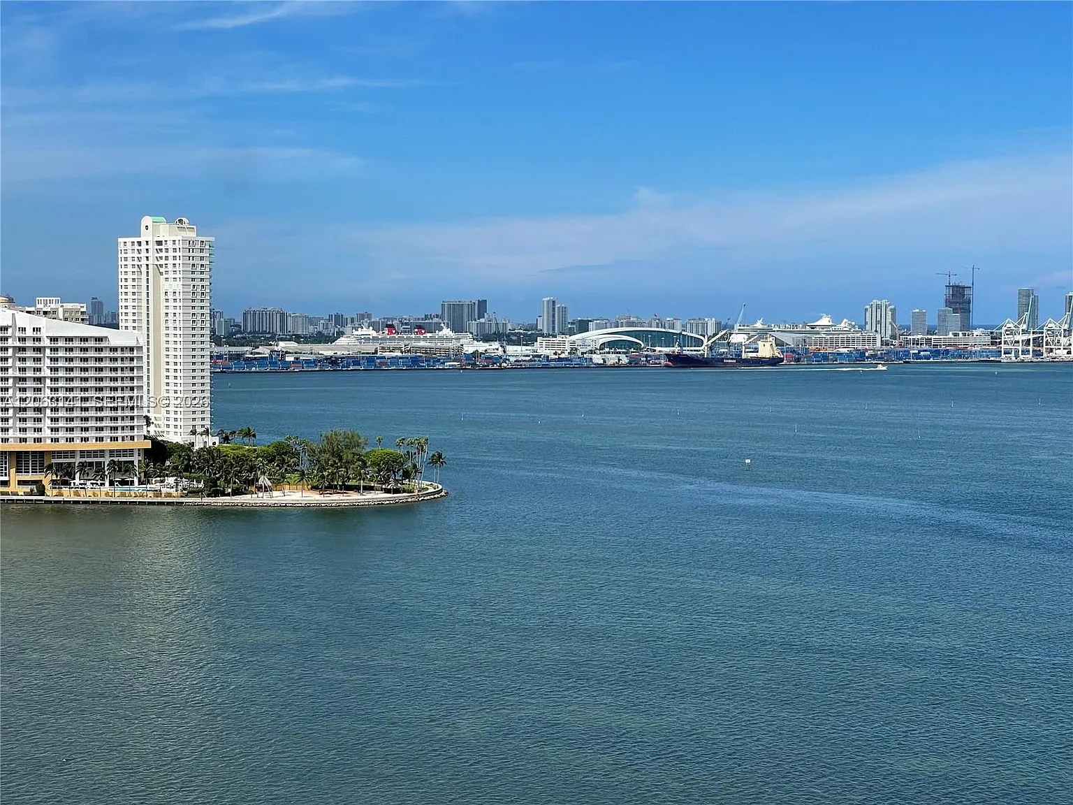 Brickellhouse Condo — Photo 1
