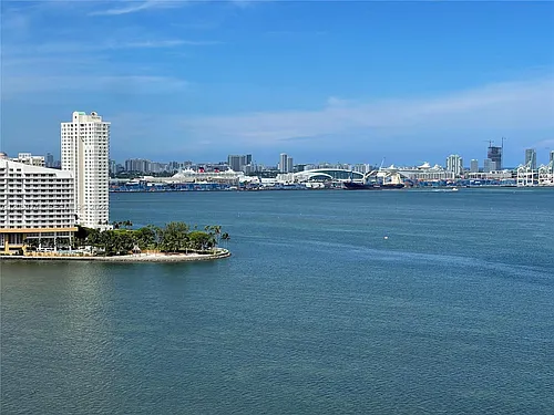 1300 Brickell Bay Dr #2010 Photo 1