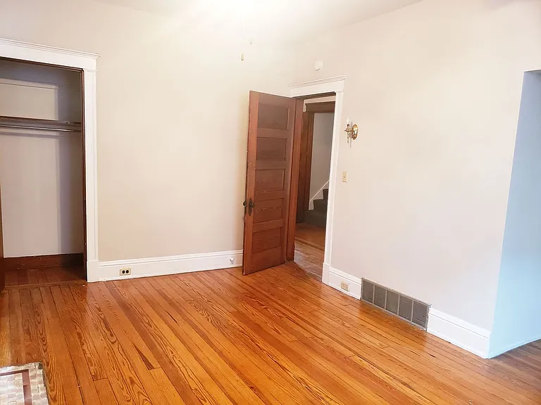 3204 Bishop St — Photo 9