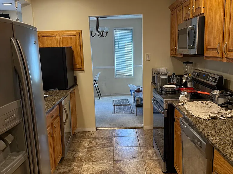 531 Florida Ave #104 — Photo 11