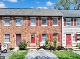 34 Cranfield Ct, Elizabethtown, PA