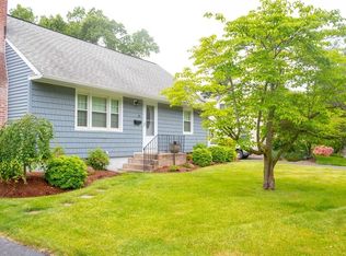 50 Baymor Dr, East Longmeadow, MA 01028
