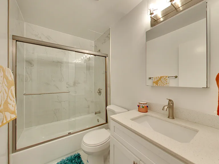 378 Van Buren - Renovated 2bed and 1bed units - Beautiful Building! — Photo 47