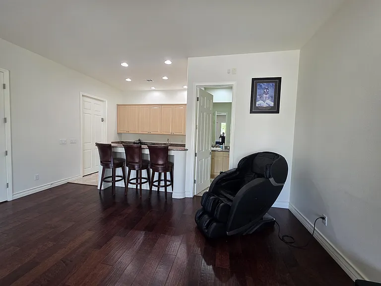 5 Chopin Ct — Photo 68
