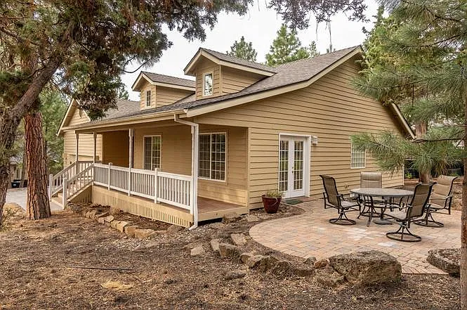2341 NW Great Pl — Photo 19