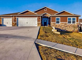 6318 SW 44th Ct, Topeka, KS 66610