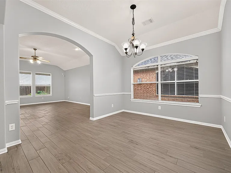 21610 Avalon Queen Dr — Photo 17