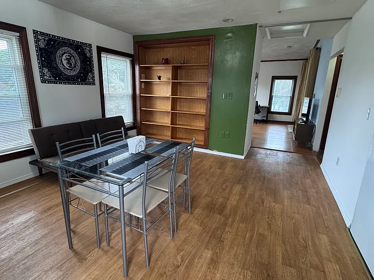 438 Pleasant St #3 — Photo 6