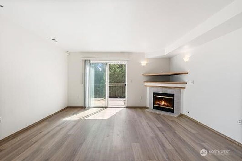 3rd image of 16791 165th Avenue SE