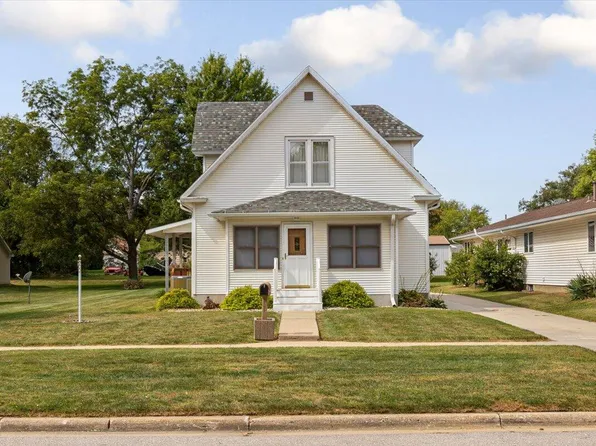 1007 Normal St, Woodbine, IA 51579
