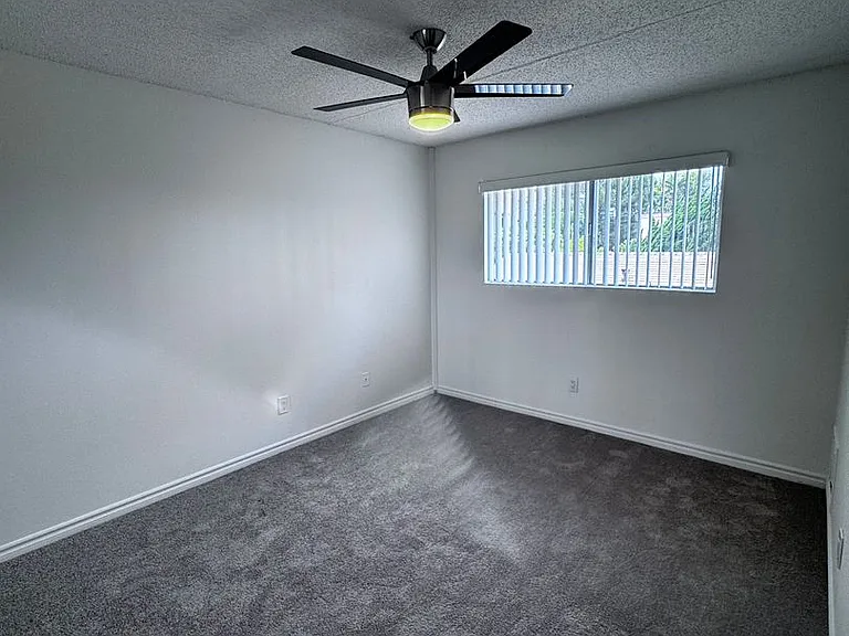 Arlington Apartments — Photo 20