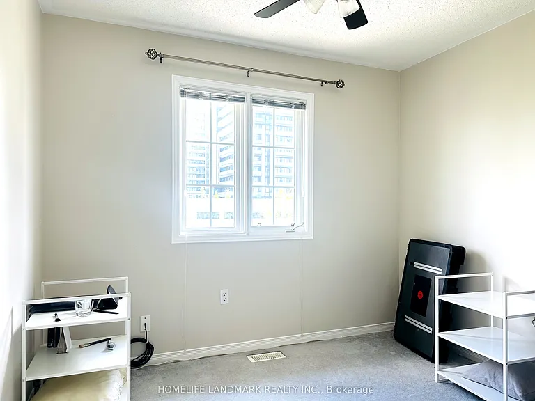 52 Beresford Dr — Photo 11