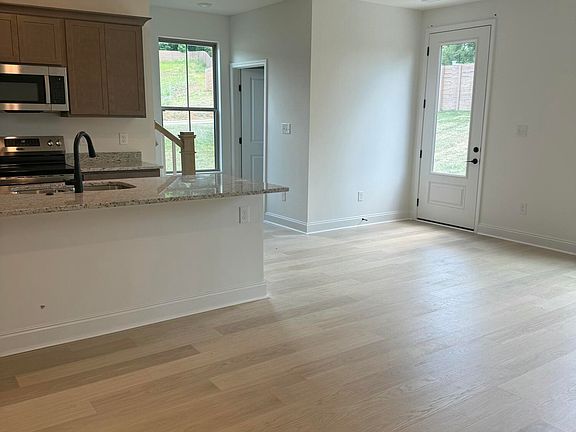5th image of 1705 Bennett Village Dr