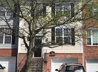 25538 Gover Dr, Chantilly, VA 20152