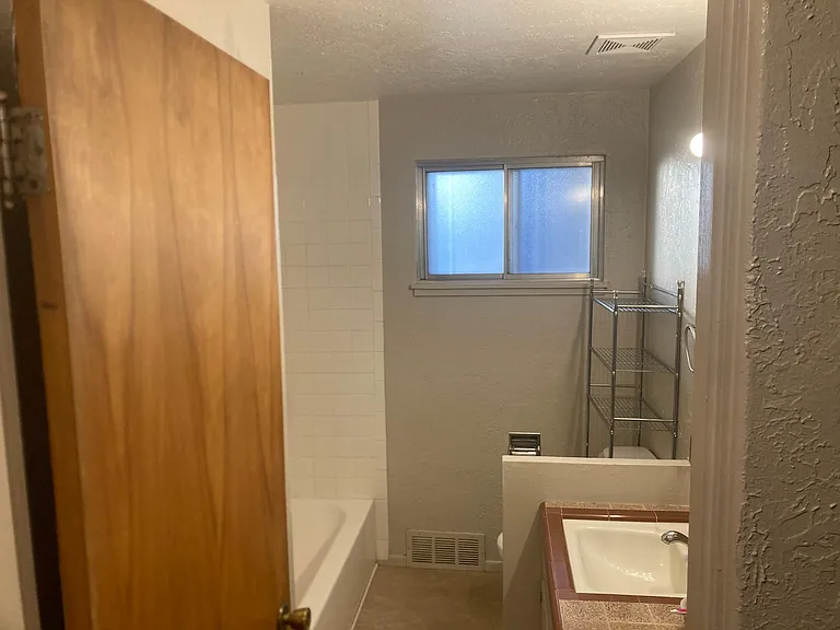 640 Alturas Dr N — Photo 5