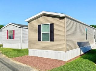 3 Woodland Ln, Mertztown, PA 19539