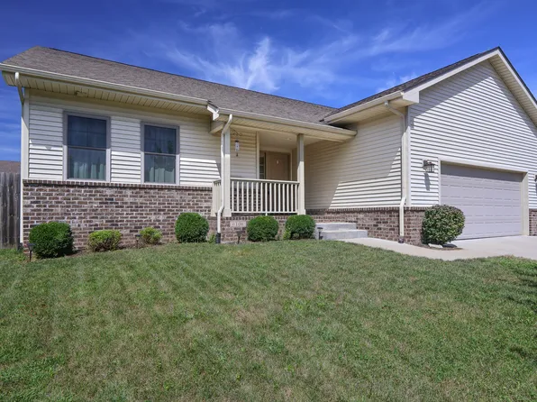 6106 Regency Dr, Columbus, IN 47203