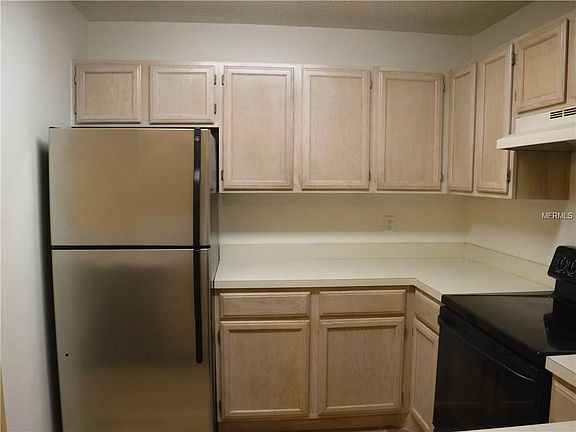 4th image of 4053 Crockers Lake Blvd #14
