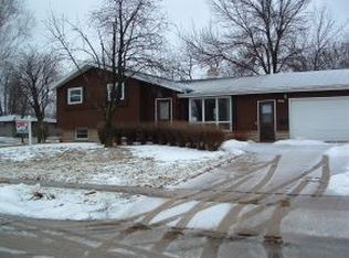 1101 Janet St, Kaukauna, WI 54130