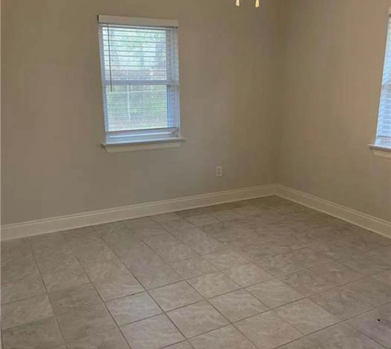1 bed, 800 sqft, $1,400 — Photo 2