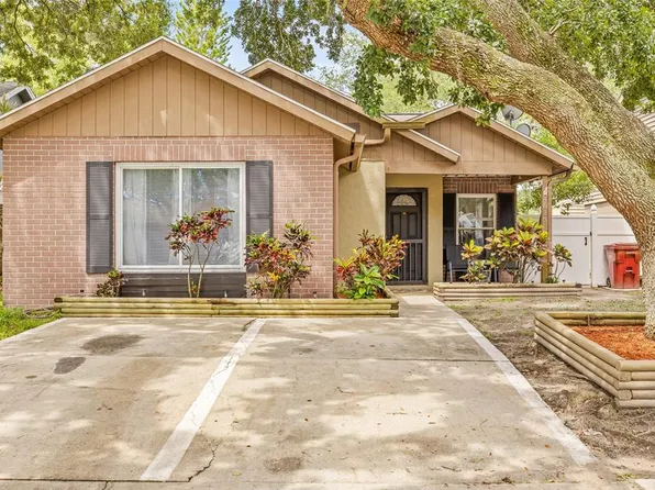 4613 Summerwind Ct, Plant City, FL 33566