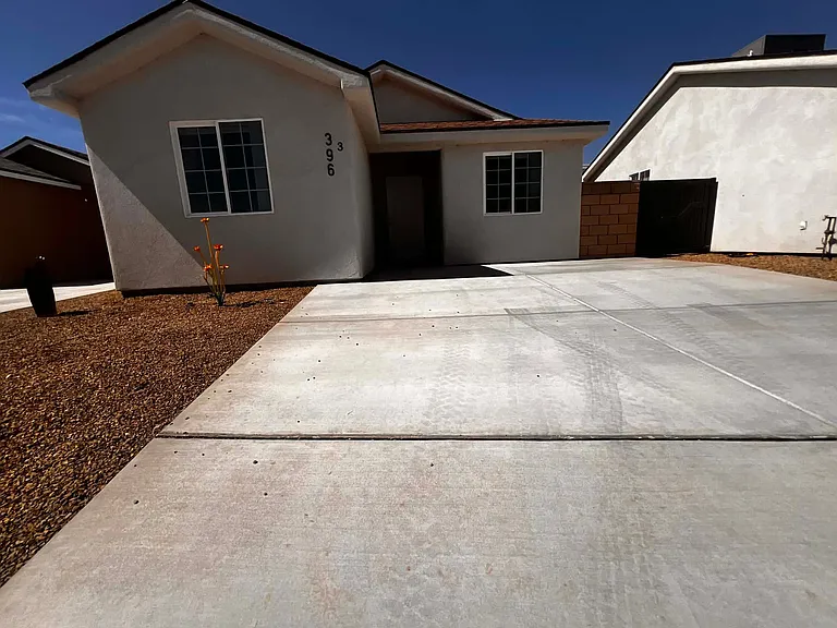 396 Riverfront Dr — Photo 102