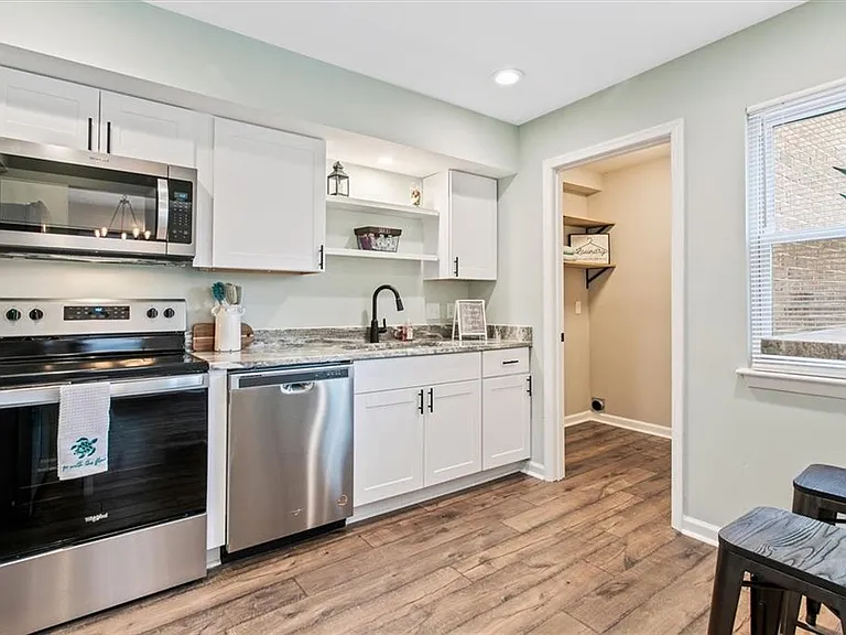 623 Redhorse Ln — Photo 3