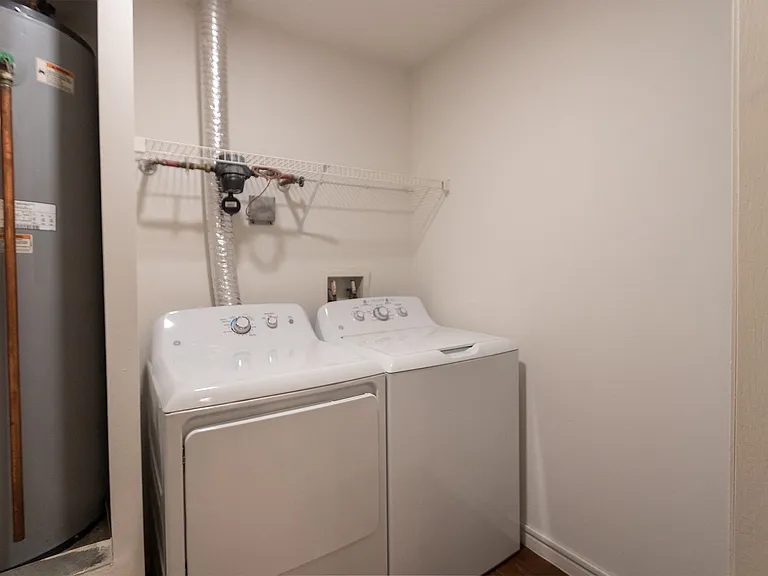 Washington Place — Photo 111