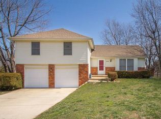 20189 Country View Ter, Spring Hill, KS 66083