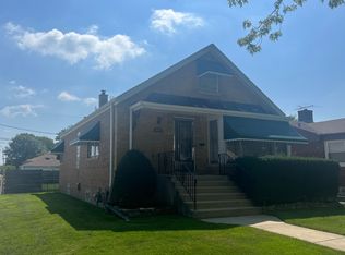 2217 S 7th Ave, Riverside, IL 60546