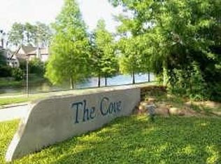 31 Pebble Cove Dr, Spring, TX 77381