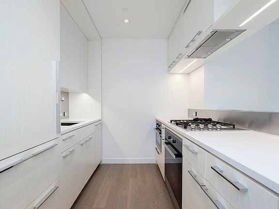 5th image of 252 South St #25B