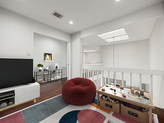 5th image of 11683 Village Place Dr #258