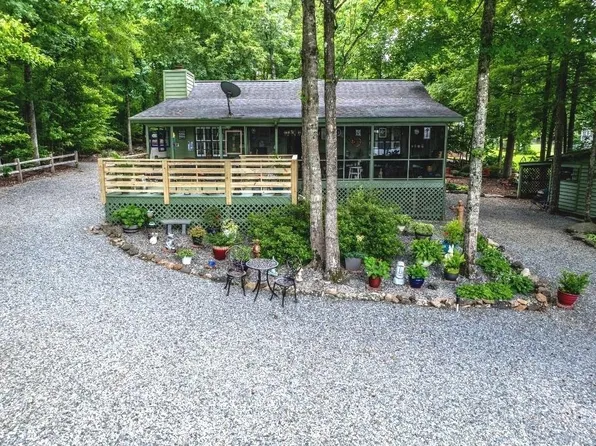 102 E Montego Ct NW, Milledgeville, GA 31061