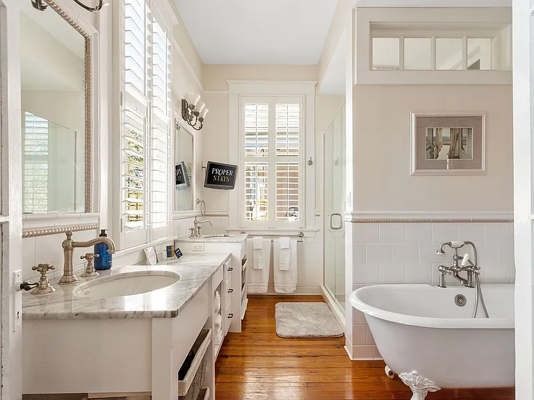 5 Colonial St — Photo 24