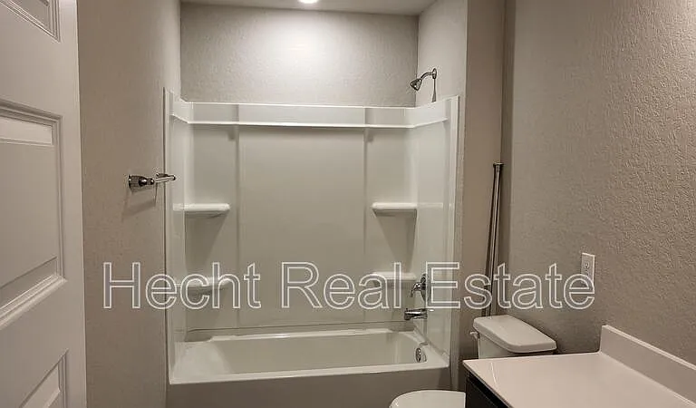 2440 Ayers Dr — Photo 27