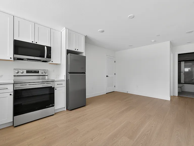 3245 Whale Aly — Photo 2