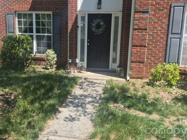 8142 Rolling Meadows Ln, Huntersville, NC 28078