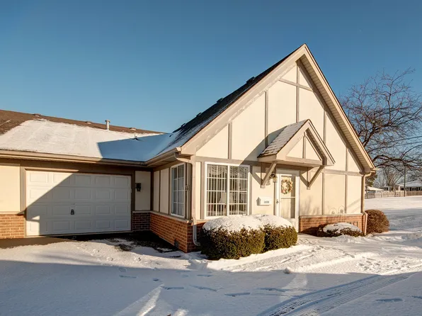 1686 Willow Circle Dr #1686, Crest Hill, IL 60403