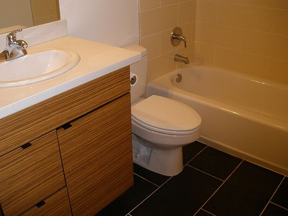 5th image of 1404 25th Ave #W51-11