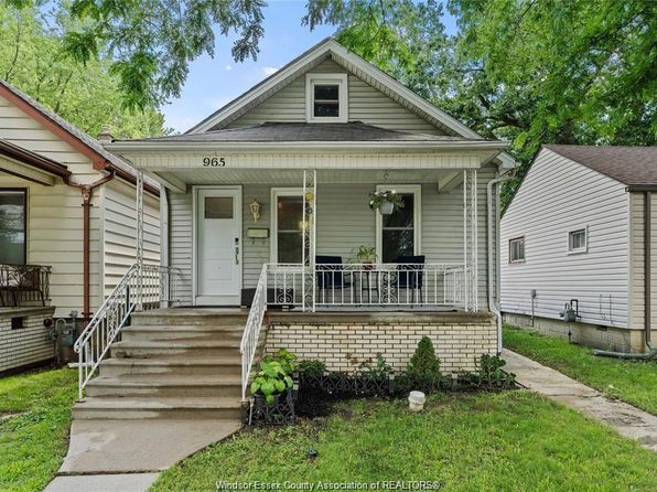 965 Bridge Ave, Windsor, ON N9B 2M9