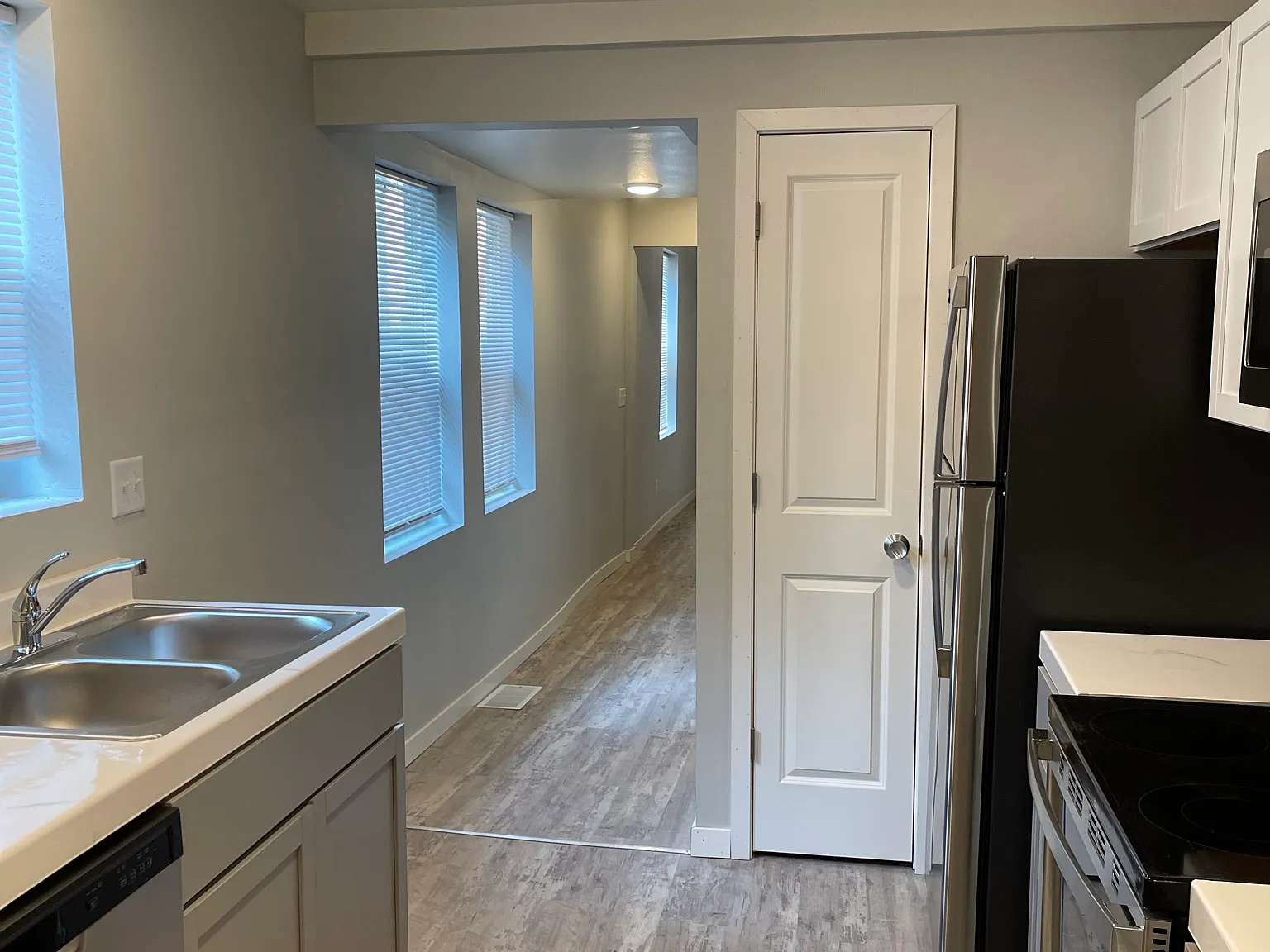 3 bed, 1344 sqft, $2,728 — Photo 3
