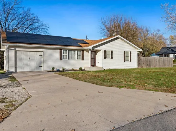 439 E 3rd Street, Marshfield, MO 65706
