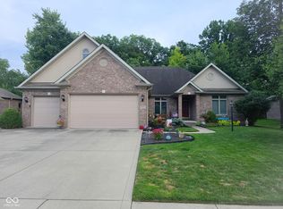 6655 Golden Oak Ln, Avon, IN