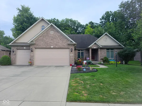6655 Golden Oak Ln, Avon, IN 46123
