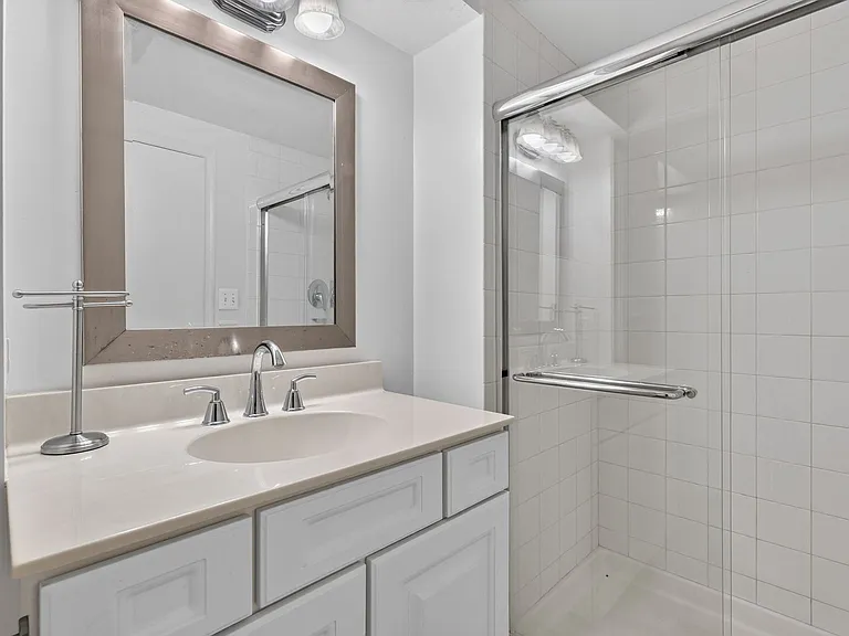 6905 Stonewood Ct — Photo 16