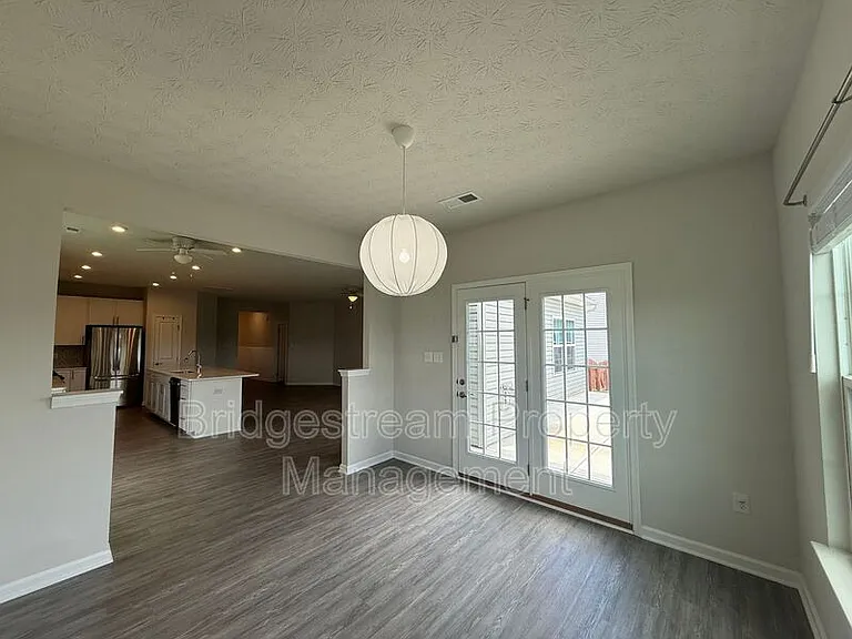 2194 Schmidt Dr — Photo 6