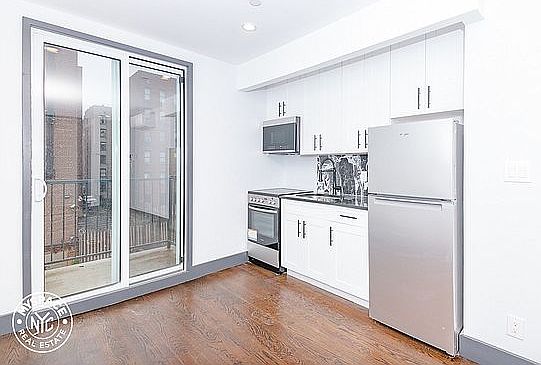 1st image of 2115 Regent Pl #8